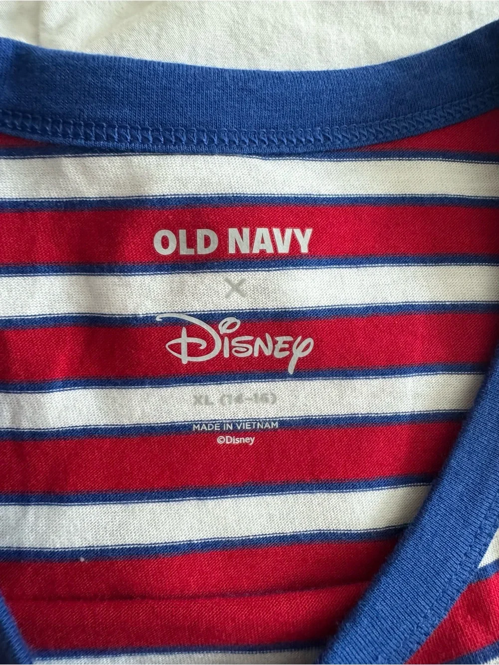 Old Navy Minnie Mouse tee
